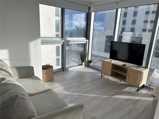 2655 Collins Avenue 608, Miami Beach, FL 33140