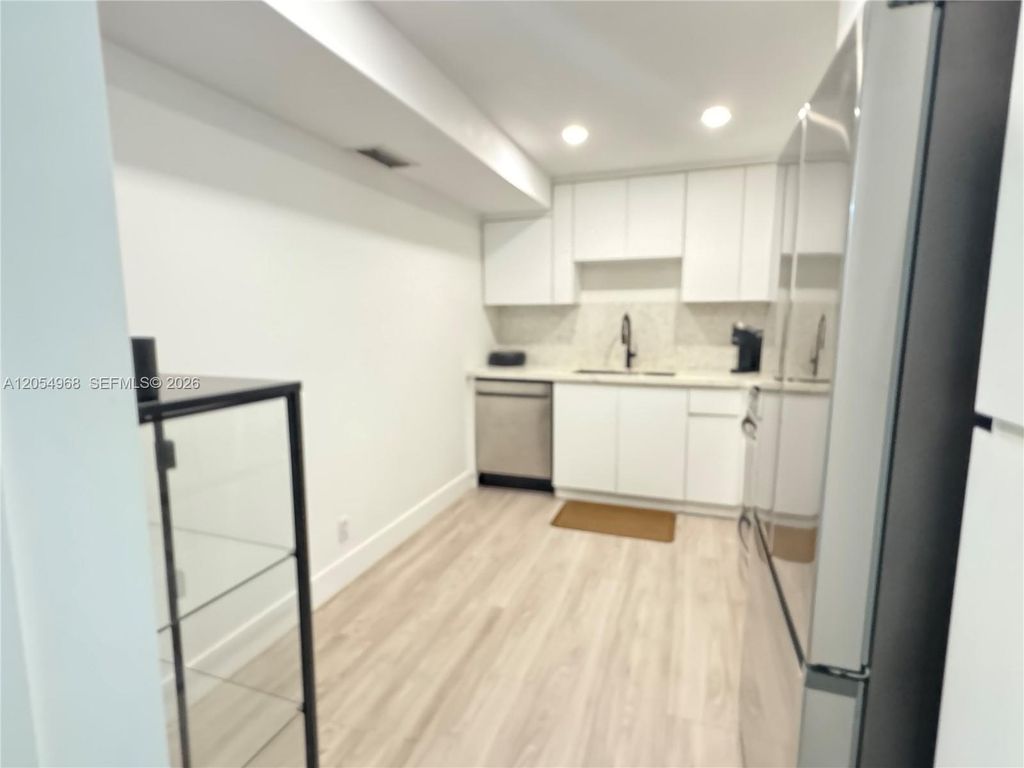 2655 Collins Avenue 608, Miami Beach, FL 33140