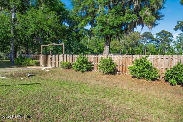 86112 LOFTON Court, Yulee, FL 32097