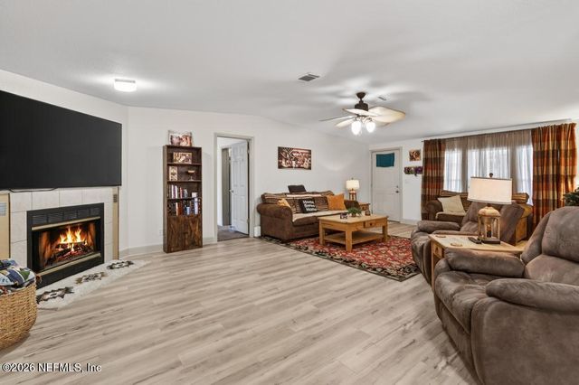 86112 LOFTON Court, Yulee, FL 32097