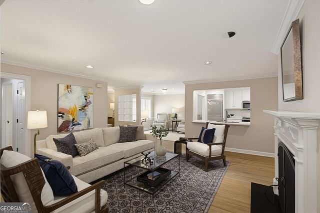 494 Ansley Walk Terrace NE, Atlanta, GA 30309