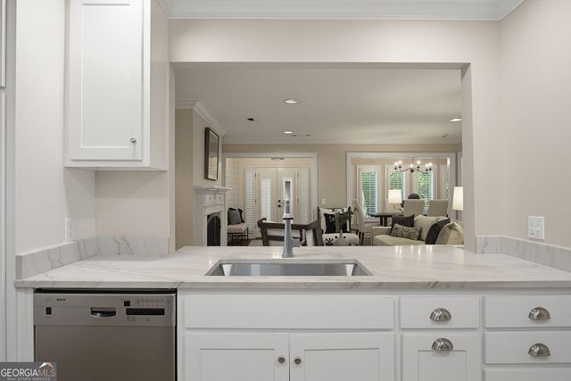 494 Ansley Walk Terrace NE, Atlanta, GA 30309