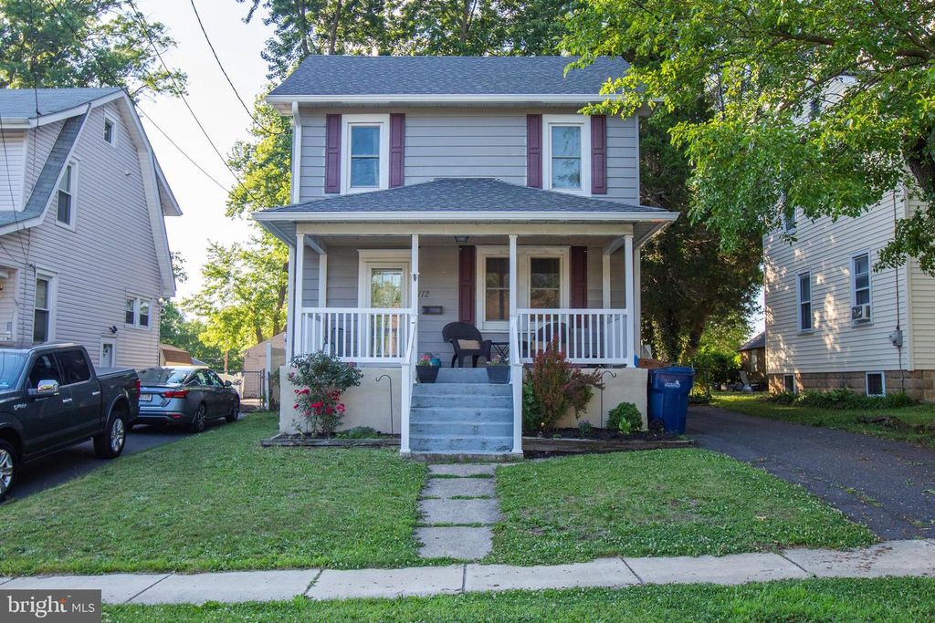 112 W MAIDEN LN, Somerdale, NJ 08083