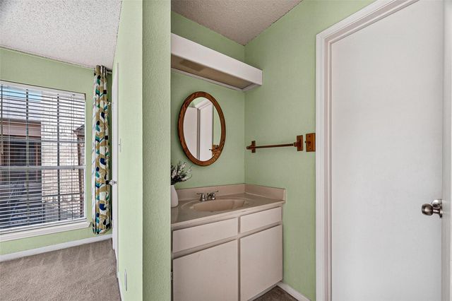 2121 Hepburn Street 1106, Houston, TX 77054