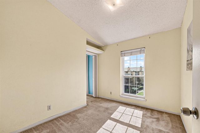 2121 Hepburn Street 1106, Houston, TX 77054