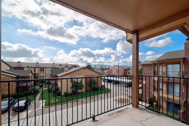 2121 Hepburn Street 1106, Houston, TX 77054