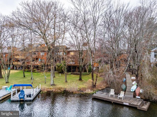 2261 CEDAR COVE CT, Reston, VA 20191