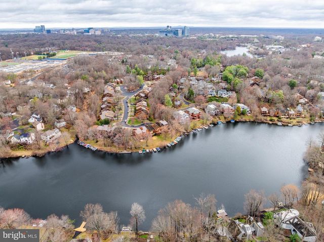 2261 CEDAR COVE CT, Reston, VA 20191