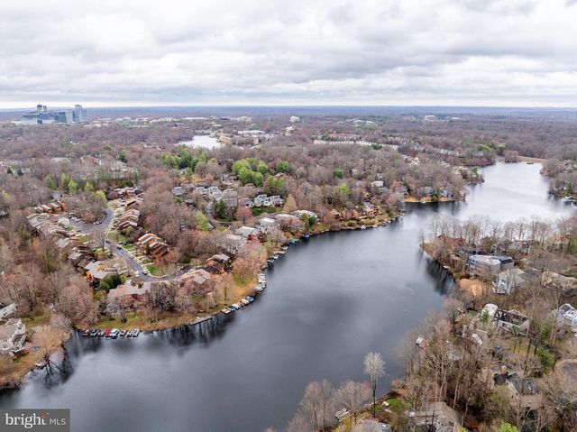 2261 CEDAR COVE CT, Reston, VA 20191