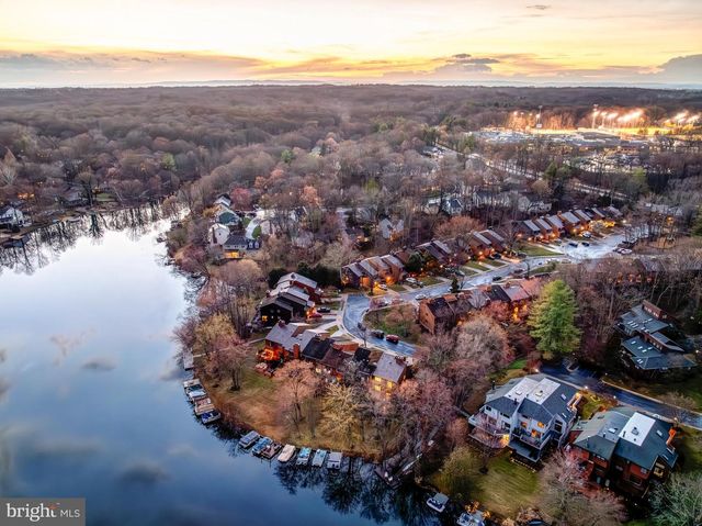 2261 CEDAR COVE CT, Reston, VA 20191