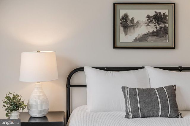 2261 CEDAR COVE CT, Reston, VA 20191