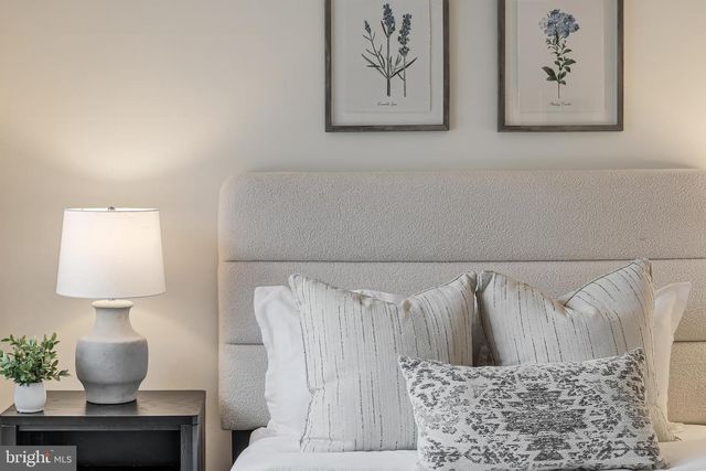 2261 CEDAR COVE CT, Reston, VA 20191