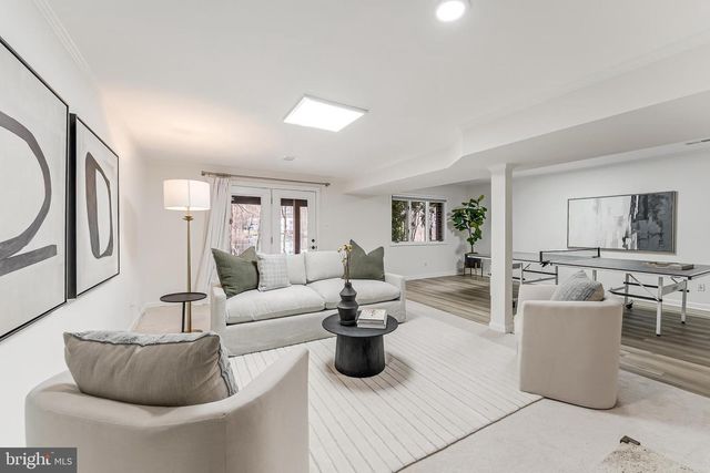 2261 CEDAR COVE CT, Reston, VA 20191