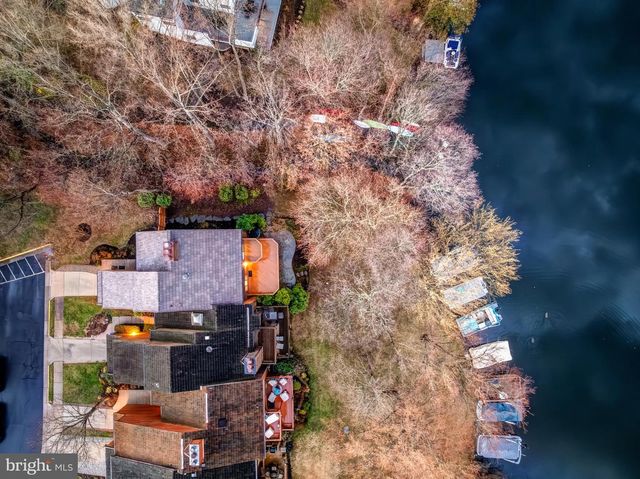 2261 CEDAR COVE CT, Reston, VA 20191