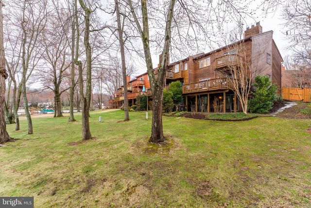 2261 CEDAR COVE CT, Reston, VA 20191