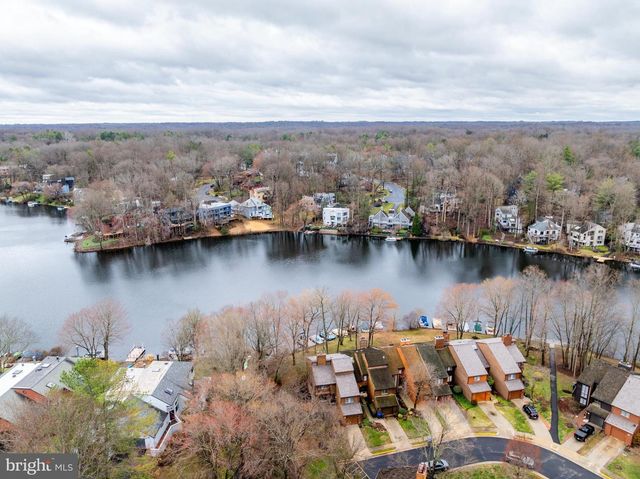 2261 CEDAR COVE CT, Reston, VA 20191