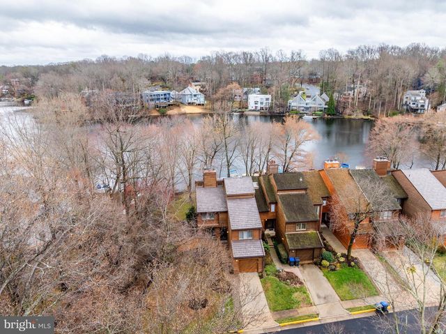 2261 CEDAR COVE CT, Reston, VA 20191