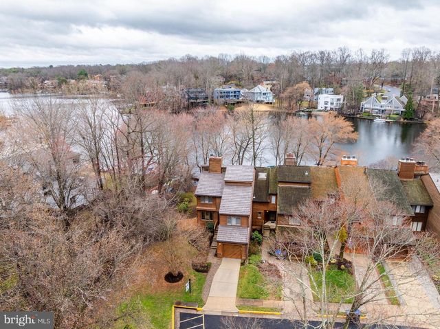 2261 CEDAR COVE CT, Reston, VA 20191