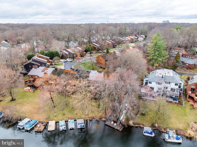 2261 CEDAR COVE CT, Reston, VA 20191