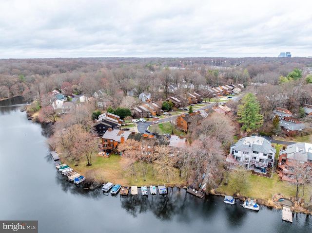 2261 CEDAR COVE CT, Reston, VA 20191