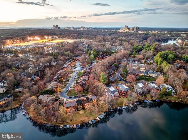 2261 CEDAR COVE CT, Reston, VA 20191