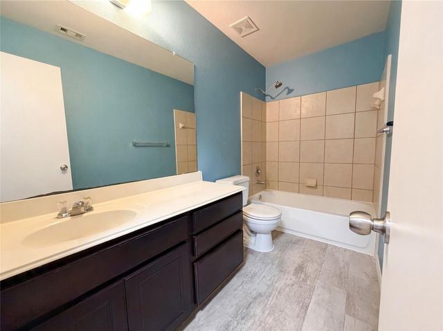 9881 Hyacinth Way, Conroe, TX 77385