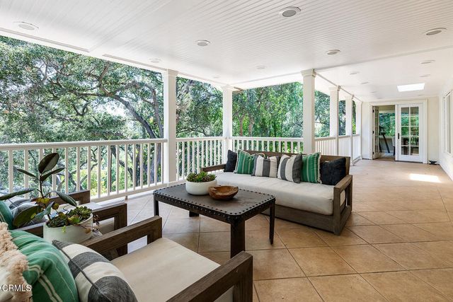 4086 Hampstead Road, La Canada Flintridge, CA 91011