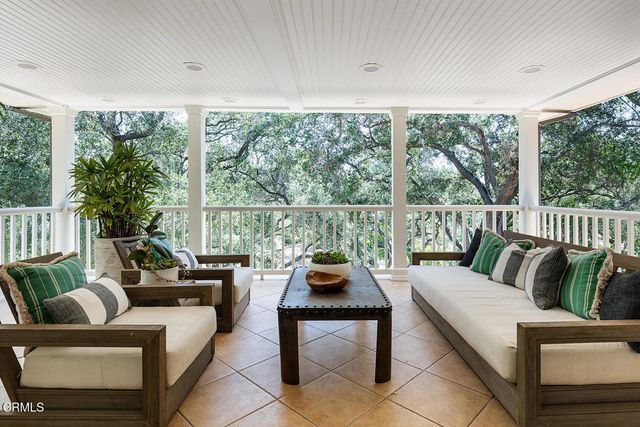 4086 Hampstead Road, La Canada Flintridge, CA 91011