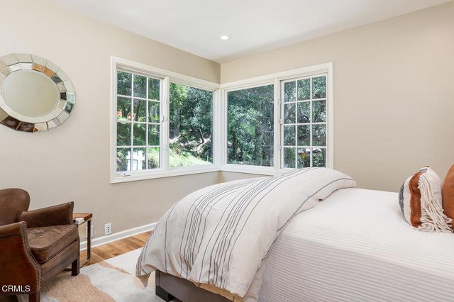4086 Hampstead Road, La Canada Flintridge, CA 91011