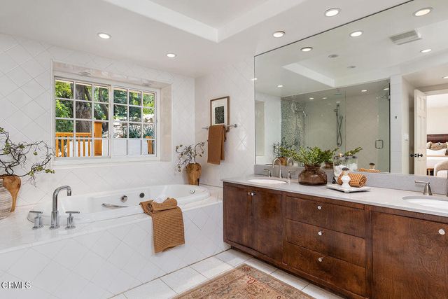 4086 Hampstead Road, La Canada Flintridge, CA 91011