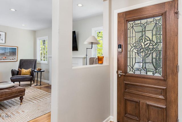 4086 Hampstead Road, La Canada Flintridge, CA 91011
