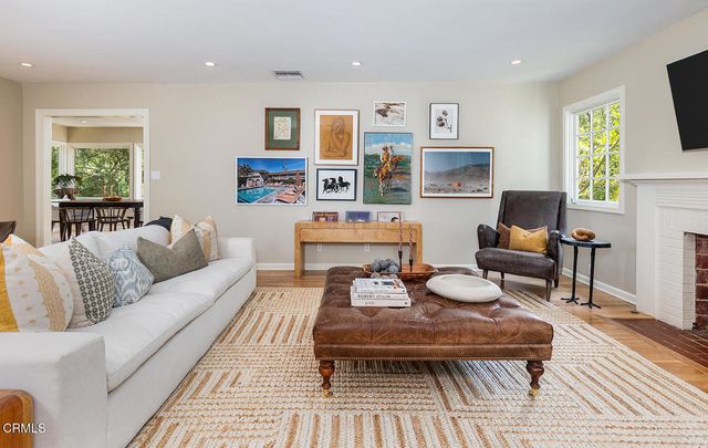 4086 Hampstead Road, La Canada Flintridge, CA 91011