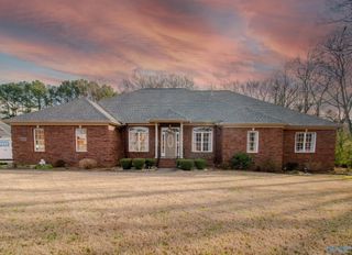 232 Kelsey Lynn Lane, Huntsville, AL 35806
