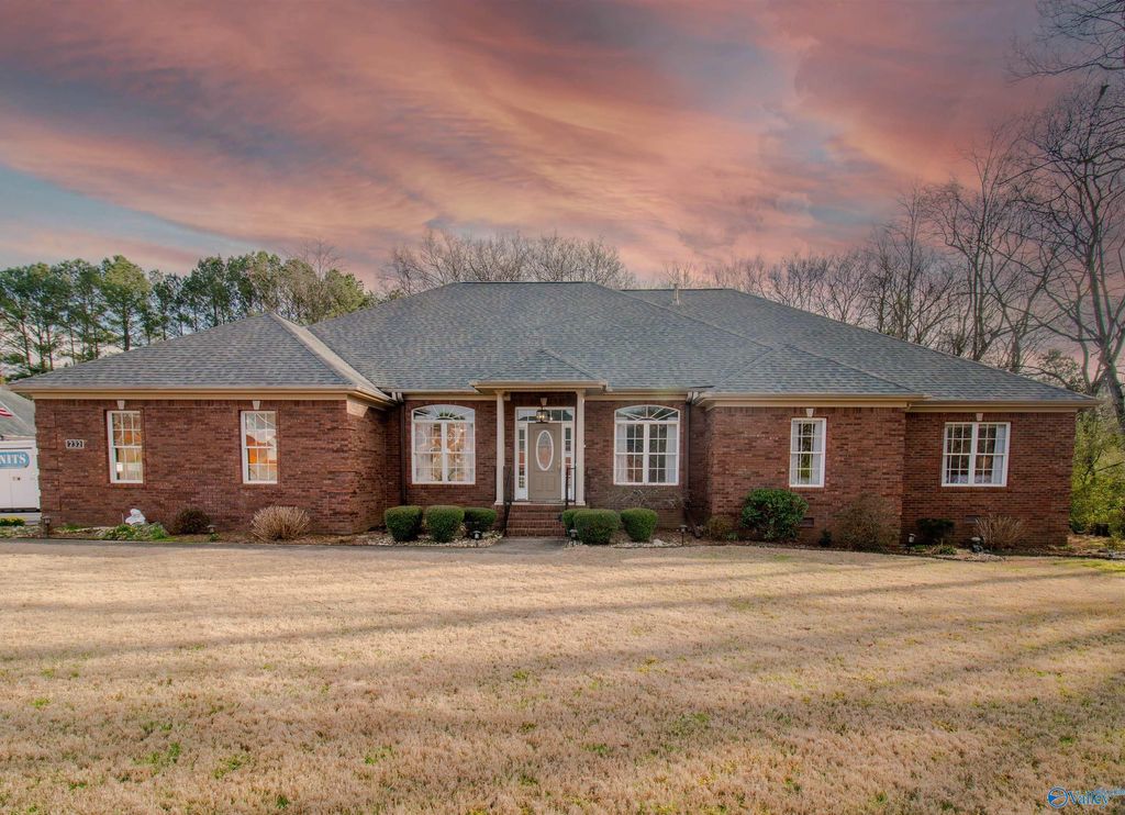 232 Kelsey Lynn Lane, Huntsville, AL 35806