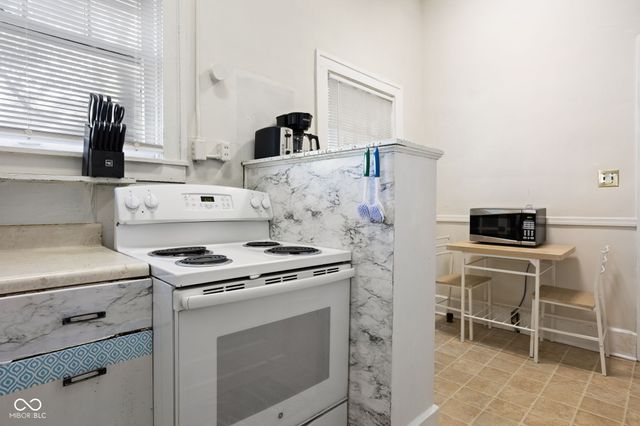 784 Woodruff Place East Drive 2, Indianapolis, IN 46201