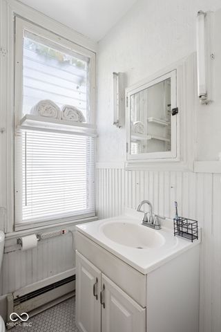 784 Woodruff Place East Drive 2, Indianapolis, IN 46201