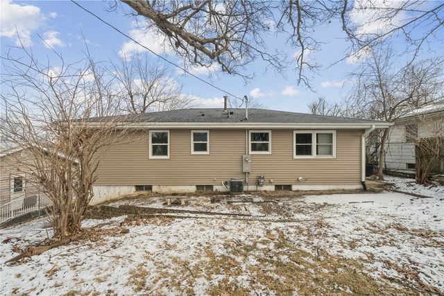1325 36th Street SE, Cedar Rapids, IA 52403