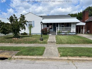 451 21st Street, Dunbar, WV 25064