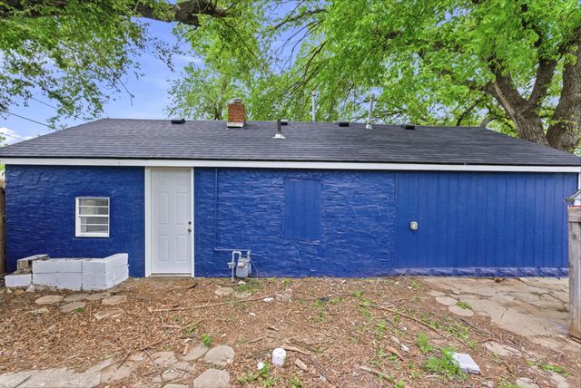 1801 S Glenn, Wichita, KS 67203