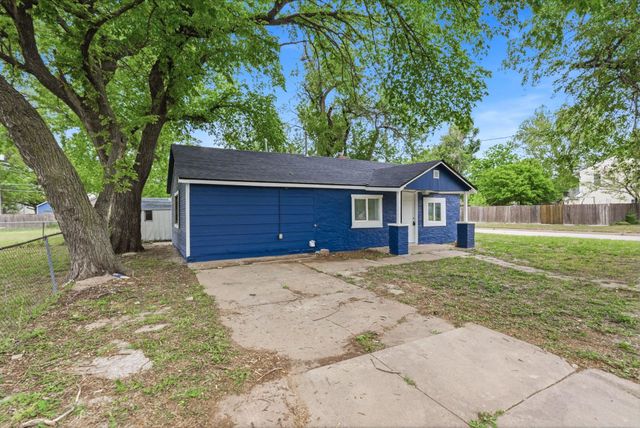 1801 S Glenn, Wichita, KS 67203