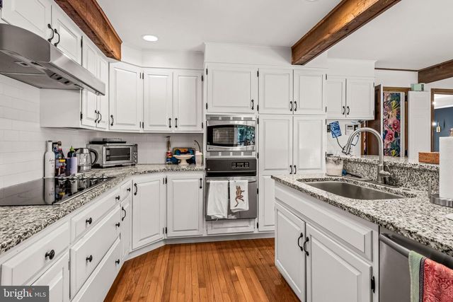 416 DUTTON MILL RD, Malvern, PA 19355
