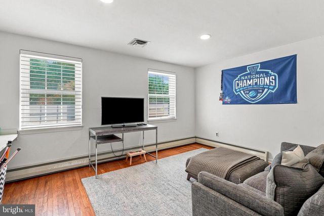 416 DUTTON MILL RD, Malvern, PA 19355