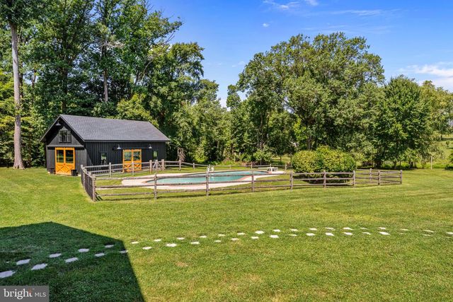 416 DUTTON MILL RD, Malvern, PA 19355