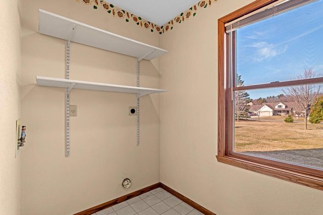 N6957 Jennifer DRIVE, Plymouth, WI 53073