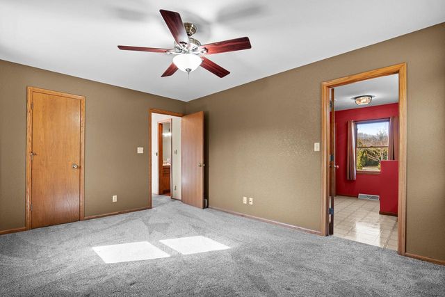 N6957 Jennifer DRIVE, Plymouth, WI 53073