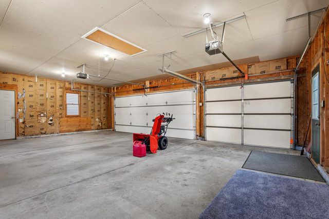 N6957 Jennifer DRIVE, Plymouth, WI 53073