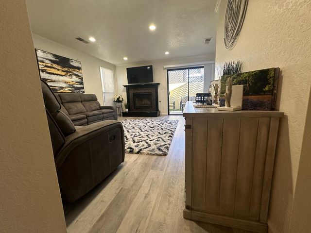 1067 Padre Drive 1, Salinas, CA 93901