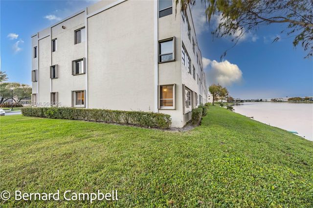 7264 S Devon Dr 112, Tamarac, FL 33321