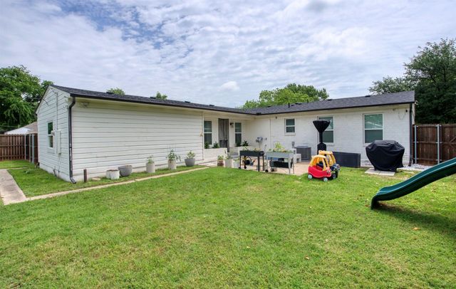 1601 Rindie Street, Irving, TX 75060