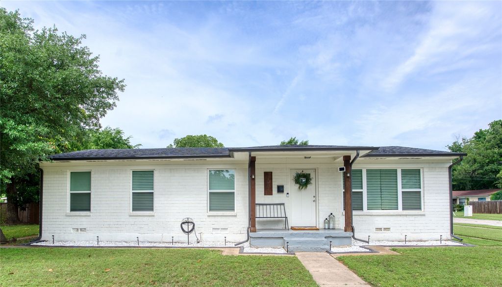 1601 Rindie Street, Irving, TX 75060